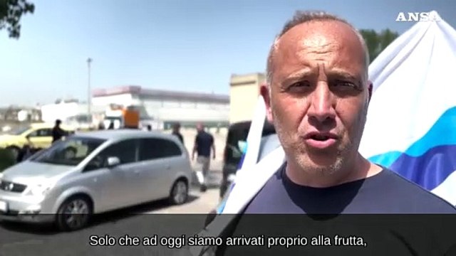 Pomigliano d'Arco, sciopero e produzione ferma nello stabilimento Stellantis