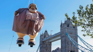 Londoners stunned to see Harry Potter’s Aunt Marge drifting across skyline