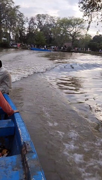 Boat Riding in Lake #lake #viral #viralvideo #shorts #viralshorts #shortsvideo #foryou #foryoupage #adventure #fyp #boat #mostviralvideo