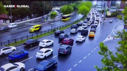 Beşiktaş'ta zincirlime kazaya neden olan olayın görüntüsü ortaya çıktı