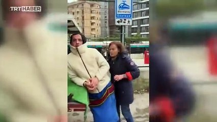 İlahi söyleyen çocuğa sözlü taciz