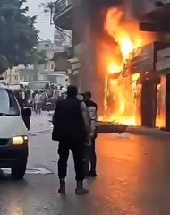 بالفيديو.. حريق داخل مطعم في بيروت يقتل 8 أشخاص