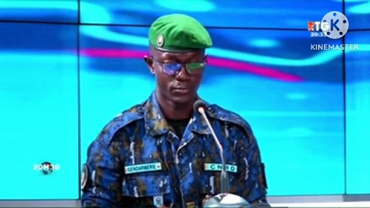 Décrets du président de la transition général Mamadi doumbouya