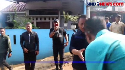 Penampakan Jembatan Penghubung Dua Kecamatan di Depok yang Putus Akibat Terendam Banjir