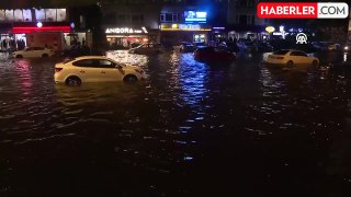 Başkentte Kuvvetli Yağış: Evler Su Bastı, Araçlar Mahsur Kaldı