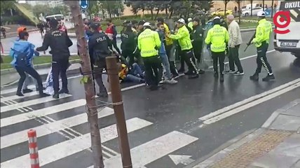 Şişli'de SODAP üyeleriyle polis arasında arbede çıktı