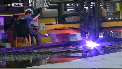 TRT Haber tersane işçilerinin zorlu mesaisine tanık oldu