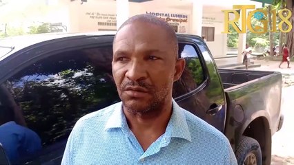 Komisè Gouvènman Aken an Me. Adrien Exama vizite lopital Limyè Bònfen nan komin Kavayon