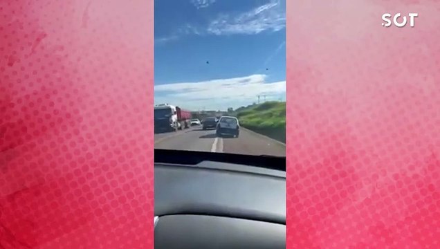 Motorista bêbado ignora ordem de parada da PRF, foge e acaba preso na BR-369 em Cascavel