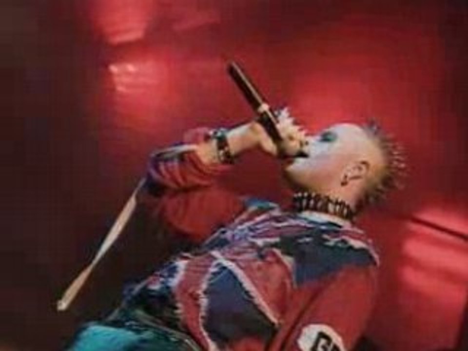 The Prodigy - Serial Thrilla - Live Brixton 97