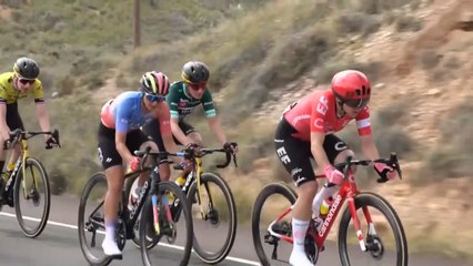 Near Live - Stage 4 - Marianne Vos is planning the final sprint