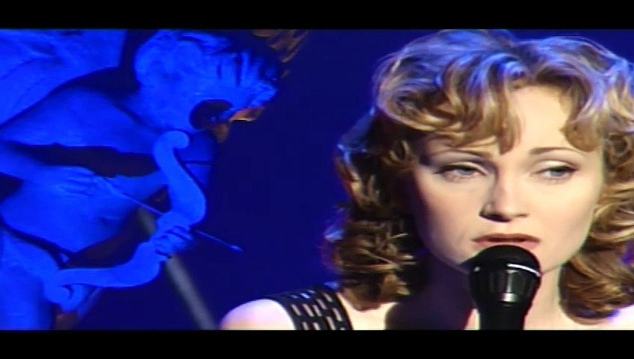 PATRICIA KAAS — Entrer dans la lumière (version...