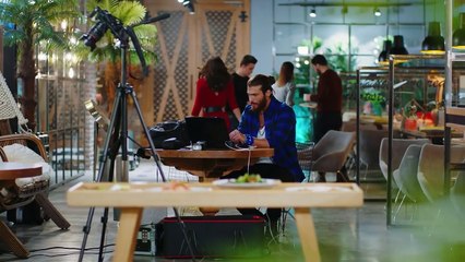 Pájaro soñador - Capitulo 108 (Audio Español) - Erkenci Kuş