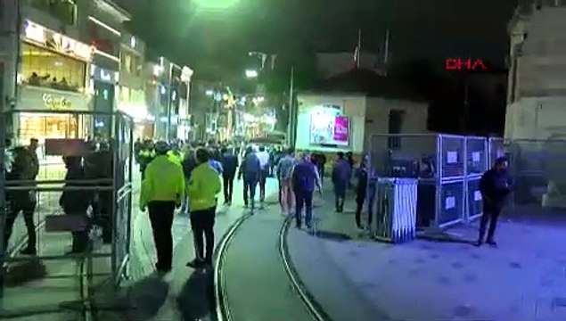 1 Mayıs nedeniyle kapatılan İstiklal Caddesi yaya trafiğine açıldı