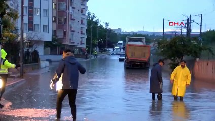 Sağanak başkenti esir aldı