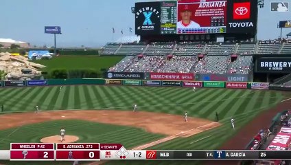 ¡Ehire Adrianza conecta su primer HR con el uniforme de los Angels!