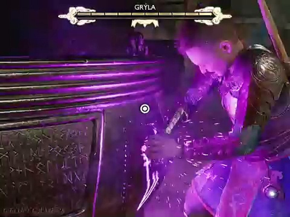 Atreus fights a giant lady