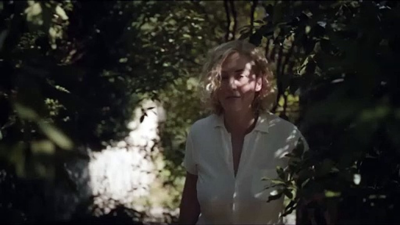 Die Fotografin Trailer (2) OV