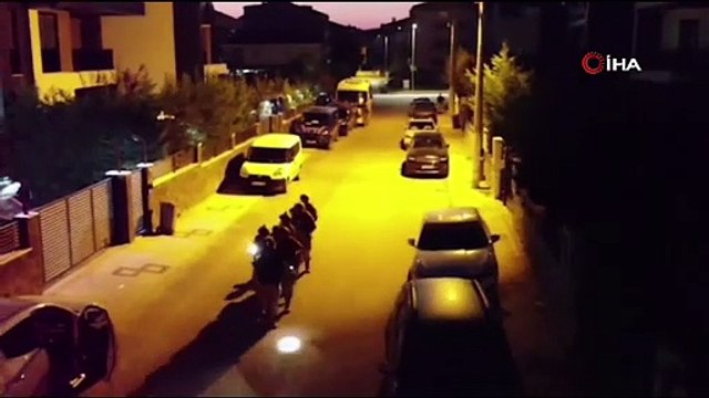 “Bursa merkezli 8 ilde düzenlenen ‘Mahzen-36’ operasyonlarında elebaşılığını Semed Ötünç’ün yaptığı organize suç örgütü çökertildi”