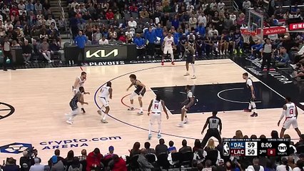 Kyrie shows off handles and finds the rim