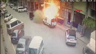 Başakşehir'de iş yerinde patlama