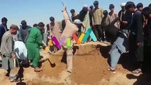 Teror Penembakan Berdarah Guncang Masjid di Afghanistan