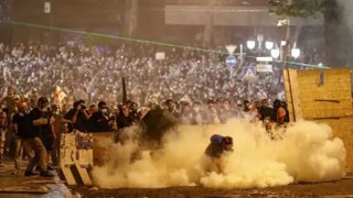Gürcistan'da yasa tasarısına protestolar sürüyor... Polis, göstericilere müdahale etti