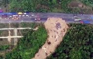 Le bilan atteint 48 morts dans l'effondrement d'une autoroute de l'horreur en Chine.  23 véhicules ont été trouvés dans la fosse qui s'est formée sous une brèche de 17,9 mètres de long qui s'est effondrée à flanc de montagne dans la province du Guangdong.
