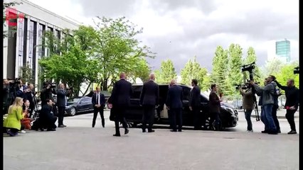 Özgür Özel, AKP Genel Merkezi'ne giriş yaptı