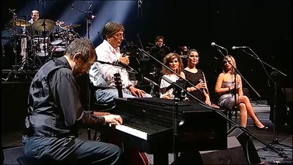 Zorán - Esküvő - 2011 Aréna koncert / Kabelács Rita, Óvári Éva, Péter Barbara és Jávori Ferenc Fegyaa