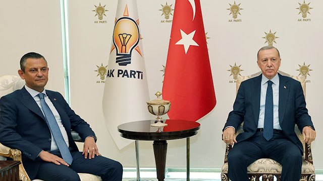 Erdoğan-Özel görüşmesi başladı