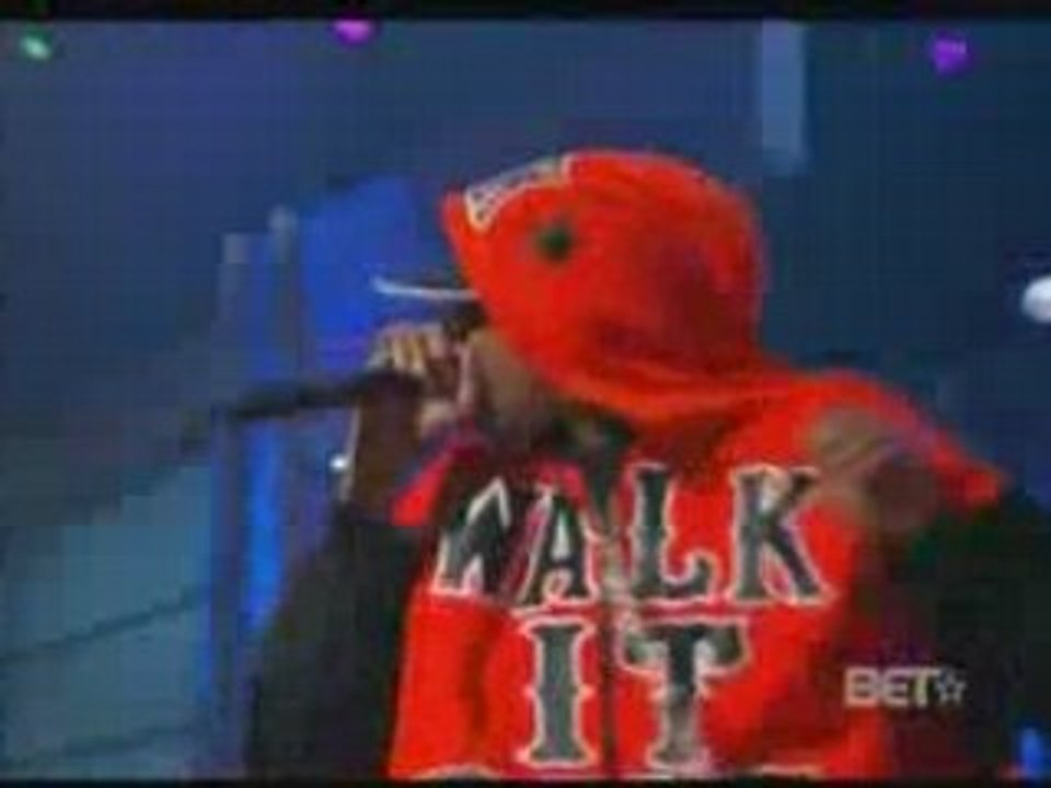 Dj Unk - Walk It Out (LIVE)