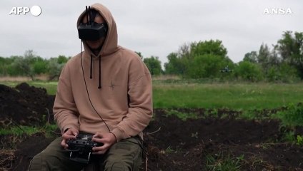 Ucraina, nel Donetsk i soldati costruiscono droni esplosivi artigianali
