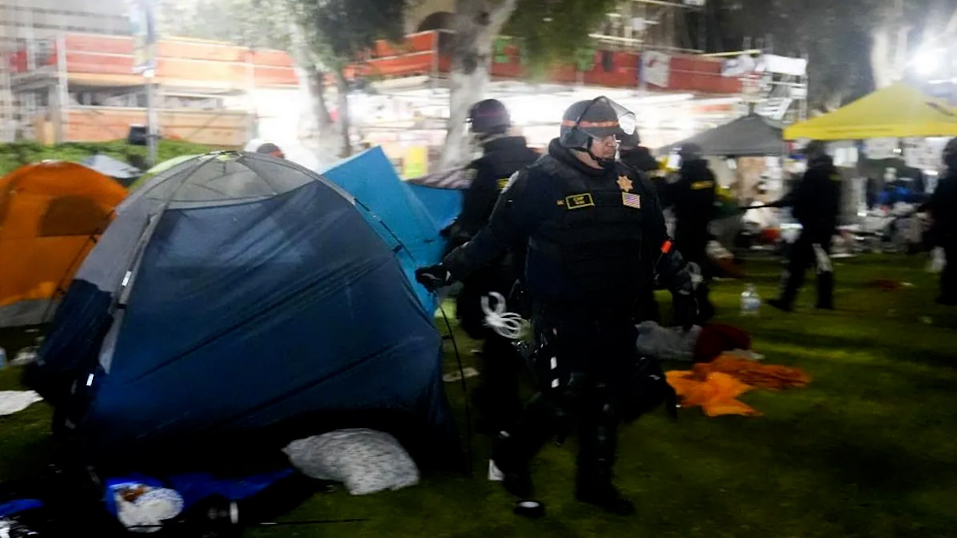 La Polica desmantela la protesta propalestina en la universidad de Los ngeles