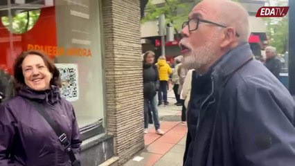 Estos son los socialistas que amenazaron a EDATV en la manifestación de Ferraz