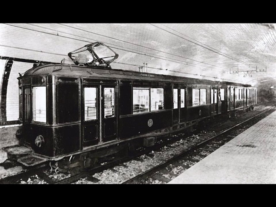 CUAL FUE LA PRIMERA LINEA DEL METRO DE BARCELONA