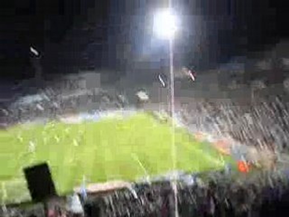 OM Ol -fin de match,ambiance chaotique :p-