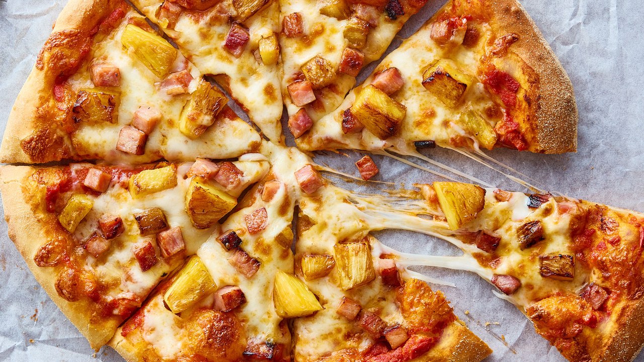 Hawaiian Pizza Proves Once & For All That Pinea...