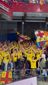El Barça de balonmano festeja su victoria contra el PSG en la Champions / FCB