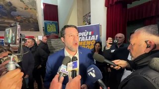 Salvini contestato a Livorno, il ministro: 