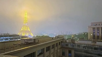 Скачать видео: Un temporal en Francia deja al menos un muerto