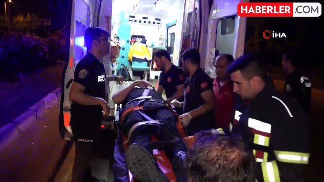 Mersin'de polis minibüsü kaza yaptı: 1 polis memuru yaralı