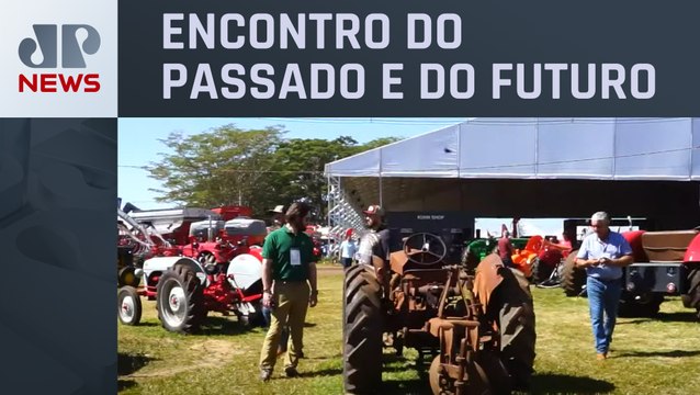 Agrishow tem exposição de máquinas agrícolas antigas