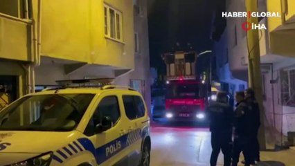 Babası, annesi ve kız kardeşlerini bıçakla rehin aldı 