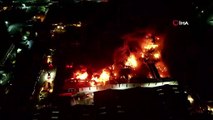 Fabrikada yangın: Alevler geceyi gündüze çevirdi, hendekler kazıldı