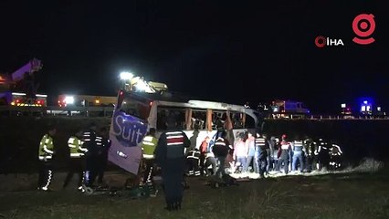 Aksaray'da yolcu otobüsü devrildi: Ölü ve yaralılar var