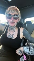 "Non mi assumono per 'mancanza di esperienza' ma secondo me è per tatuaggi e piercing"