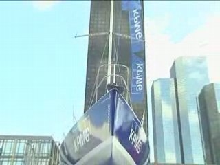 KPMG - Un bateau et des mouettes sur le Parvis !