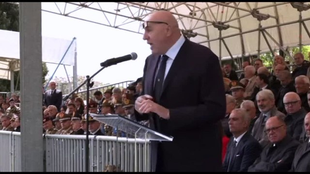 Crosetto: uomini esercito presidio e difesa libere istituzioni Italia