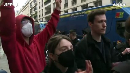 Parigi, la polizia evacua di nuovo Sciences Po